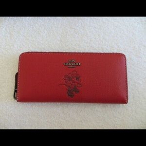 Coach X Disney Minnie Mouse Wallet